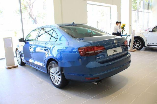 Volkswagen Jetta 2016 - Bán xe Volkswagen Jetta đời 2016, xe nhập, 899 triệu