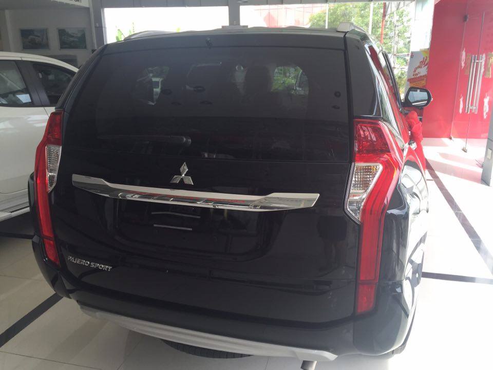 Mitsubishi Pajero Sport GLS 4x2AT 2018 - Bán Mitsubishi Pajero Sport 1 cầu số tự động, nhập khẩu Thái Lan