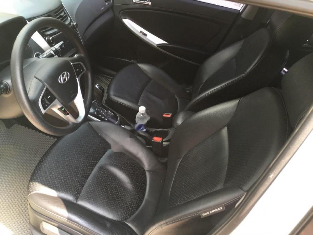 Hyundai Accent 1.4 AT 2011 - Cần bán xe Hyundai Accent 1.4 AT 2011, màu trắng, xe nhập, giá 395tr