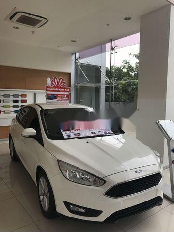 Ford Focus 1.5 Ecoboost  2018 - Bán xe Ford Focus 1.5 Ecoboost đời 2018, màu trắng, giá tốt