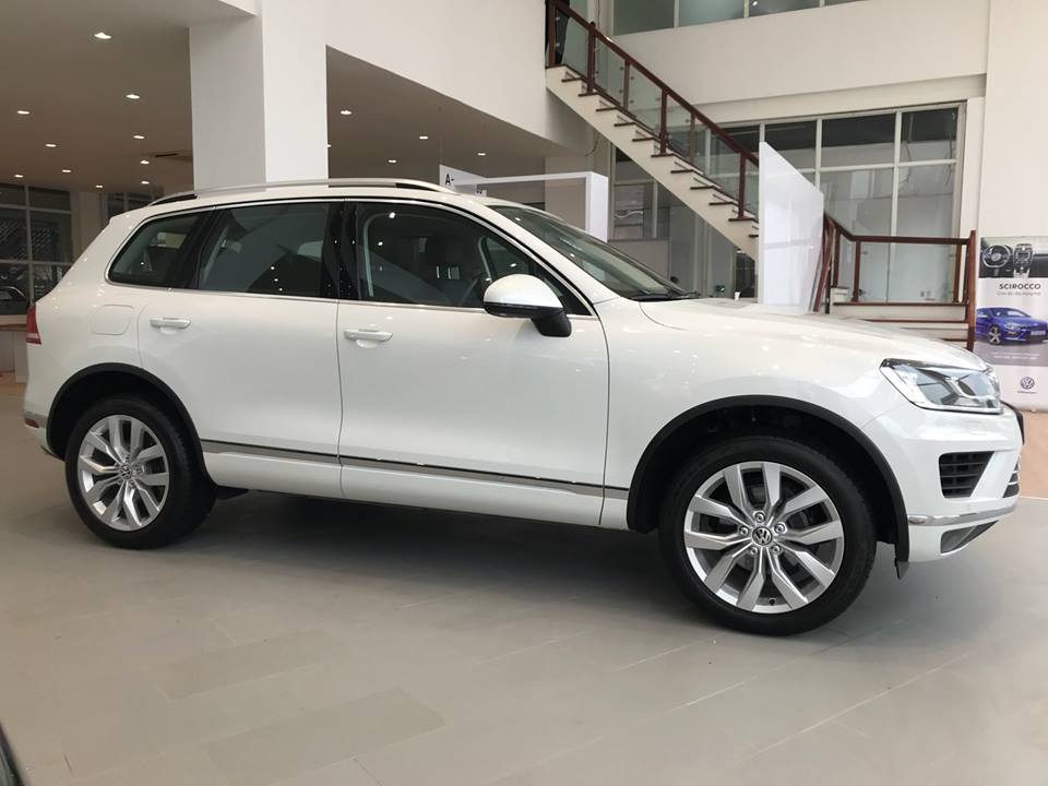 Volkswagen Touareg 3.6 FSI 2016 - Bán Volkswagen Touareg 3.6 FSI đời 2017, màu trắng, nhập khẩu