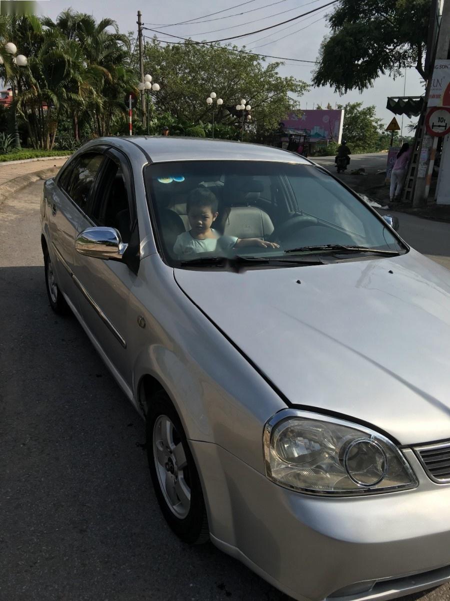 Daewoo Lacetti 2004 - Bán Daewoo Lacetti năm 2004, màu bạc, 146tr