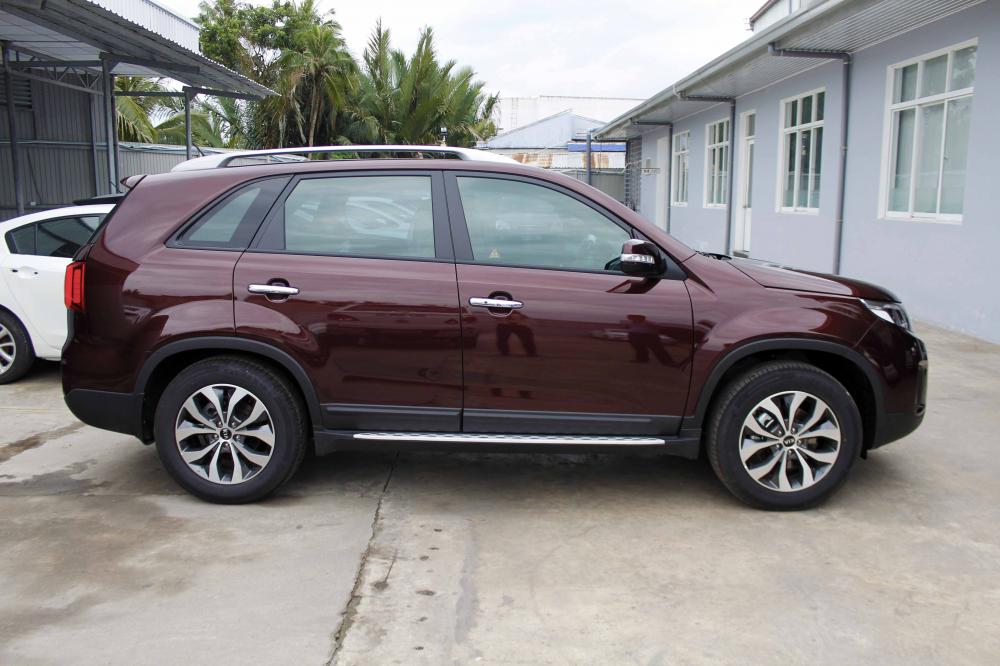 Kia Sorento DATH 2018 - Bán Kia Sorento máy dầu, máy 2.2 tăng áp, hỗ trợ ngân hàng, chỉ cần đưa trước 270 triệu lấy xe. Liên hệ 0938 907 874