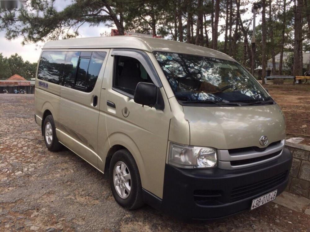 Toyota Hiace 2.5 2009 - Cần bán lại xe Toyota Hiace 2.5 đời 2009, giá chỉ 350 triệu