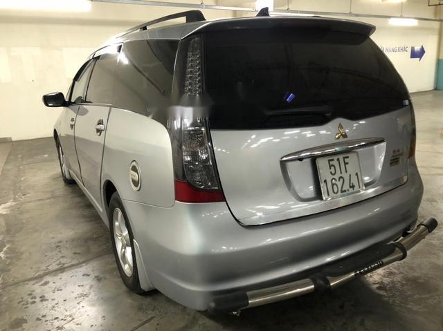 Mitsubishi Grandis 2008 - Bán Mitsubishi Grandis đời 2008, màu bạc còn mới, 450 triệu