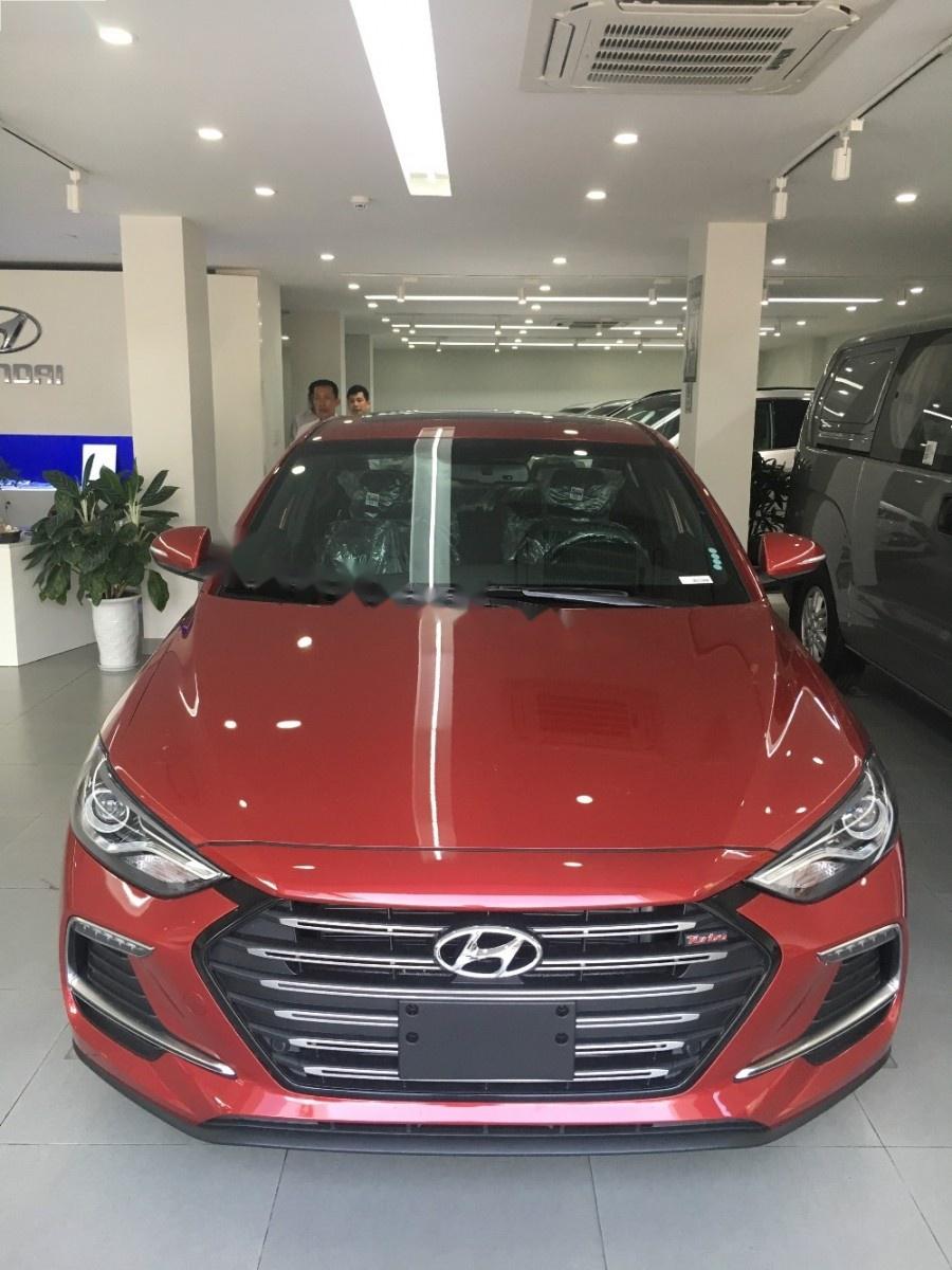 Hyundai Elantra Sport 2018 - Bán xe Hyundai Elantra Sport năm sản xuất 2018, màu đỏ