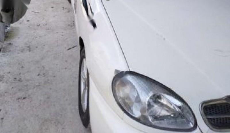 Daewoo Lanos SX 2000 - Bán xe Daewoo Lanos SX 2000, màu trắng