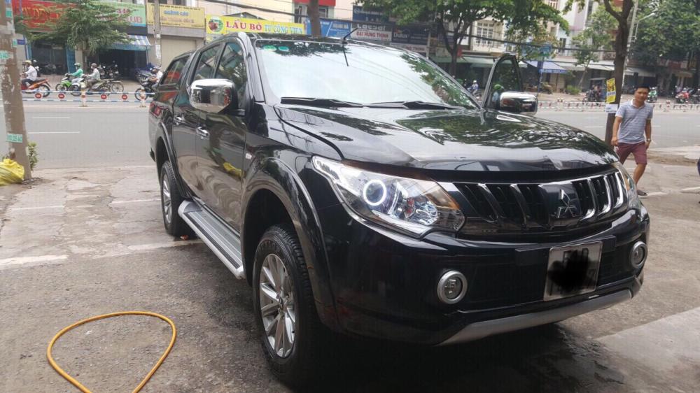 Mitsubishi Triton  4x4 MT 2017 - Bán xe Mitsubishi Triton sản xuất 2017 màu đen, 599 triệu