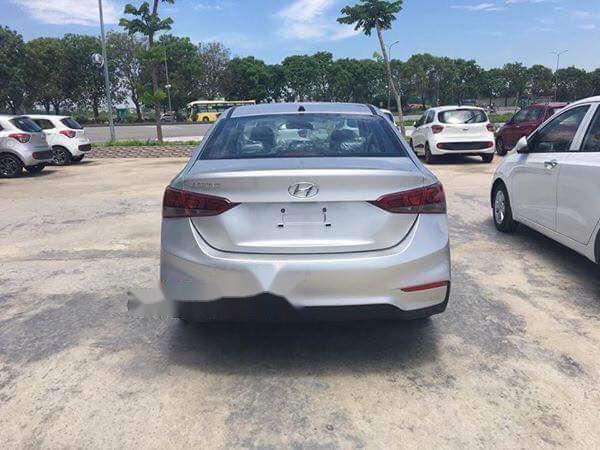 Hyundai Accent 2018 - Bán Hyundai Accent đời 2018, màu bạc, giá tốt