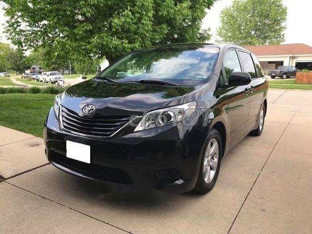 Toyota Sienna   2.7AT  2011 - Bán xe Toyota Sienna 2.7AT đời 2011, màu đen, nhập khẩu nguyên chiếc