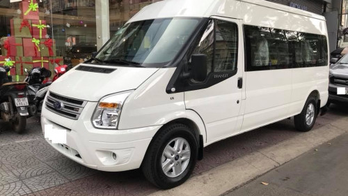 Ford Transit   2.5 MT  2016 - Bán ô tô Ford Transit 2.5 MT năm 2016, màu trắng số sàn, 710 triệu