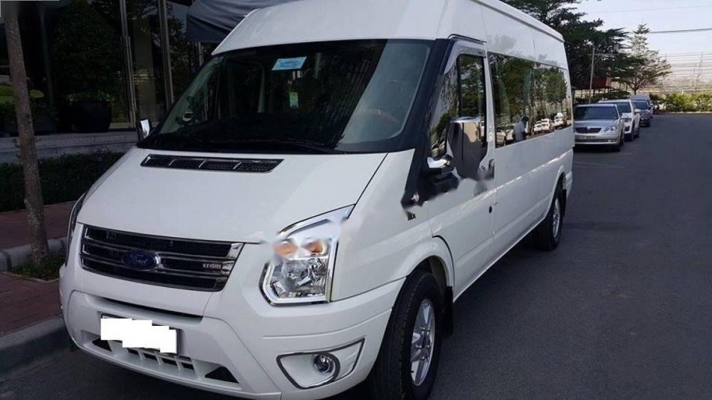 Ford Transit 2.4 Luxury 2016 - Bán ô tô Ford Transit 2.4 Luxury sản xuất năm 2016, màu trắng số sàn, giá chỉ 710 triệu