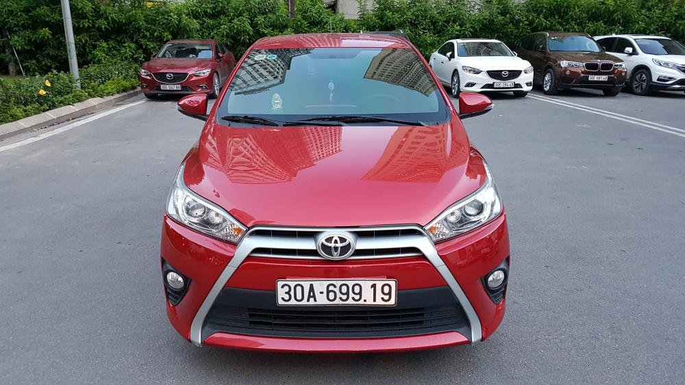Toyota Yaris G 2015 - Bán xe Toyota Yaris G năm 2015, màu đỏ, xe nhập