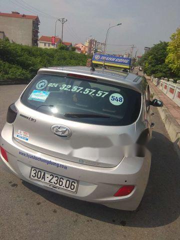 Hyundai Grand i10 2014 - Bán Hyundai Grand i10 2014, màu bạc, giá 230tr