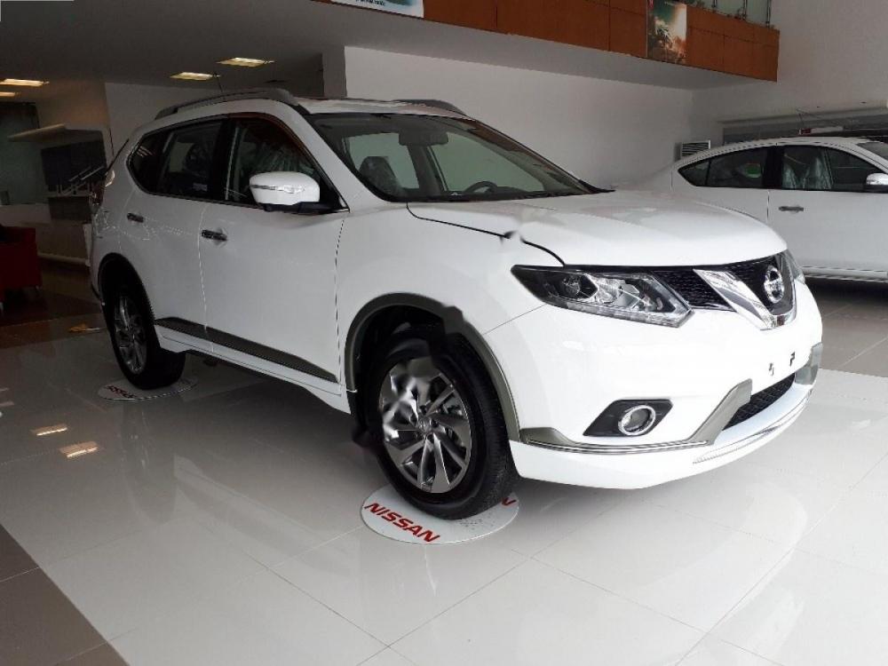 Nissan X trail 2.5 SV 4WD Premium 2018 - Bán ô tô Nissan X trail 2.5 SV 4WD Premium đời 2018, màu trắng