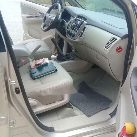 Toyota Innova 2014 - Bán Toyota Innova sản xuất 2014 chính chủ