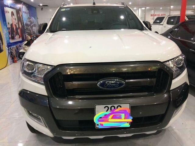 Ford Ranger  Wildtrark  2015 - Cần bán gấp Ford Ranger Wildtrark đời 2015, màu trắng  