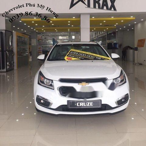 Chevrolet Cruze   2018 - Bán ô tô Chevrolet Cruze đời 2018, màu trắng, giá chỉ 699 triệu