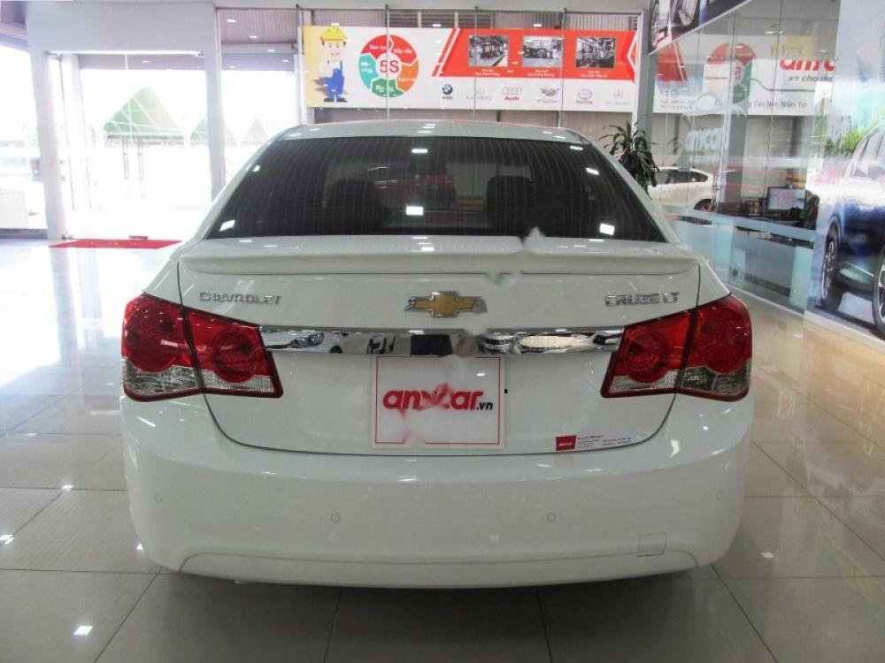 Chevrolet Cruze 1.6MT 2014 - Bán xe Chevrolet Cruze 1.6MT sản xuất năm 2014, màu trắng, 408tr