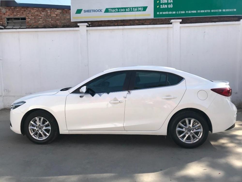 Mazda 3 1.5 AT 2018 - Bán xe Mazda 3 1.5 AT năm sản xuất 2018, màu trắng còn mới