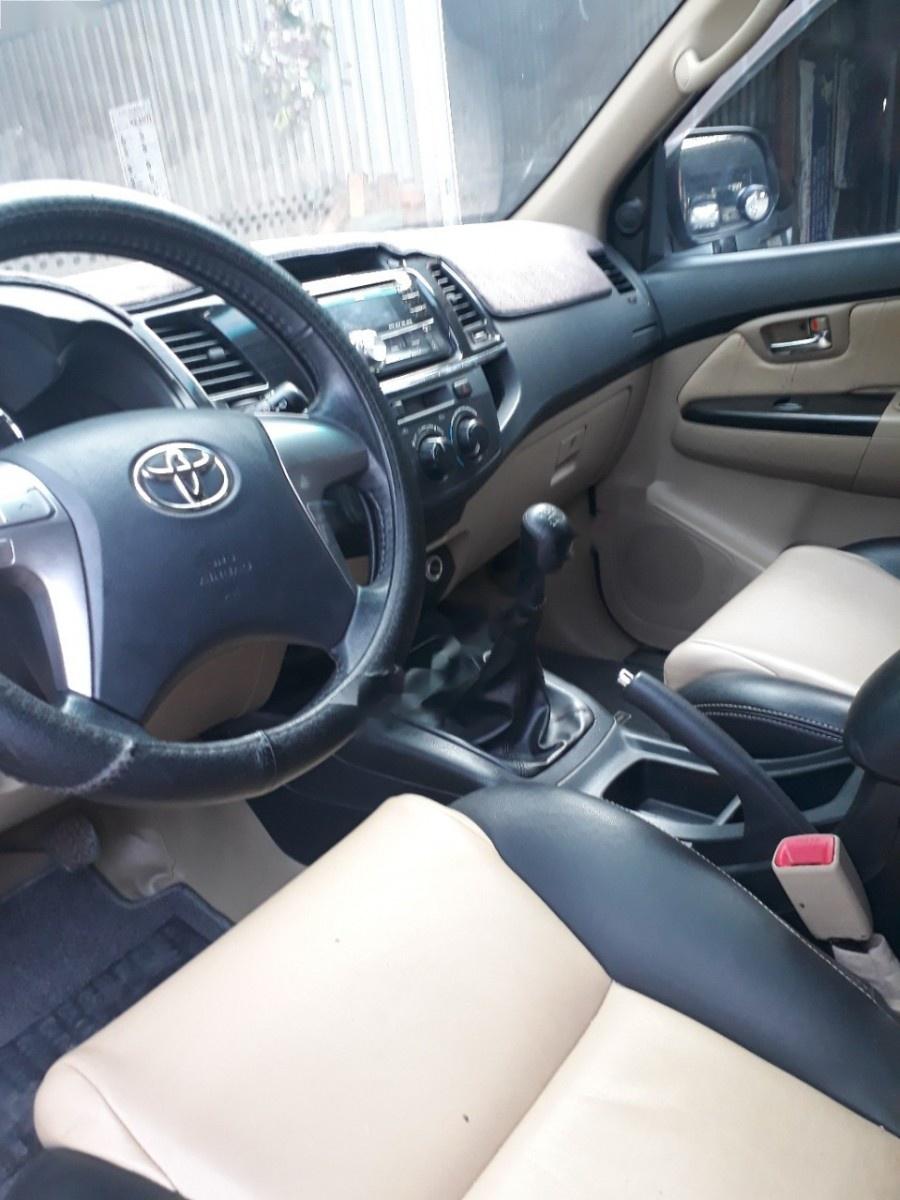 Toyota Fortuner 2.5G 2015 - Cần bán Toyota Fortuner 2.5G sản xuất năm 2015, màu bạc giá cạnh tranh