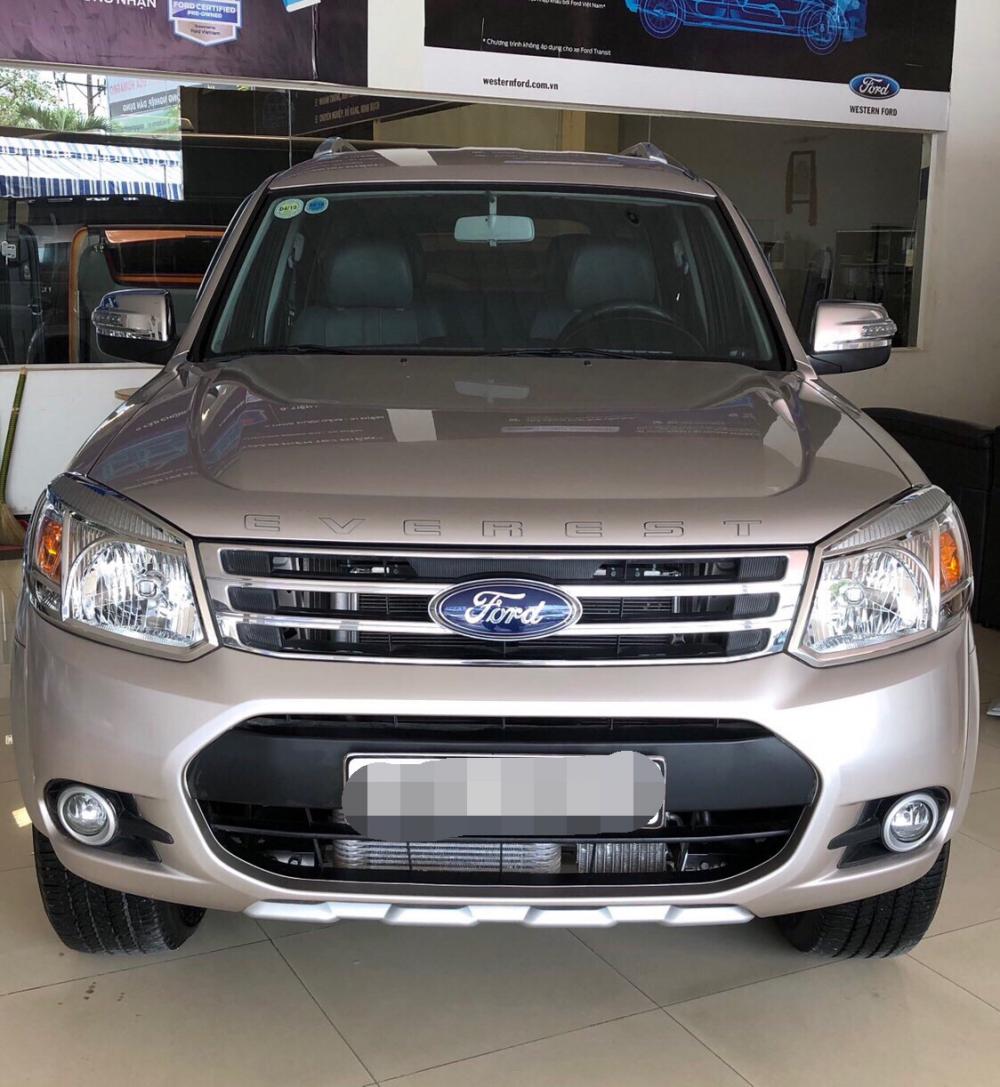 Ford Everest Limited 2013 - Bán ô tô Ford Everest Limited đời 2013, màu vàng, xe nhập