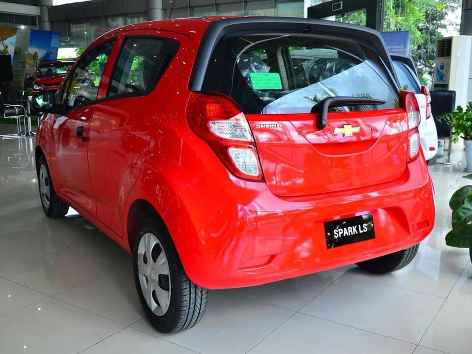 Chevrolet Spark 2018 - Bán Spark 2018, mua xe tháng 05 tặng ngay 40 triệu tiền mặt và còn hơn thế