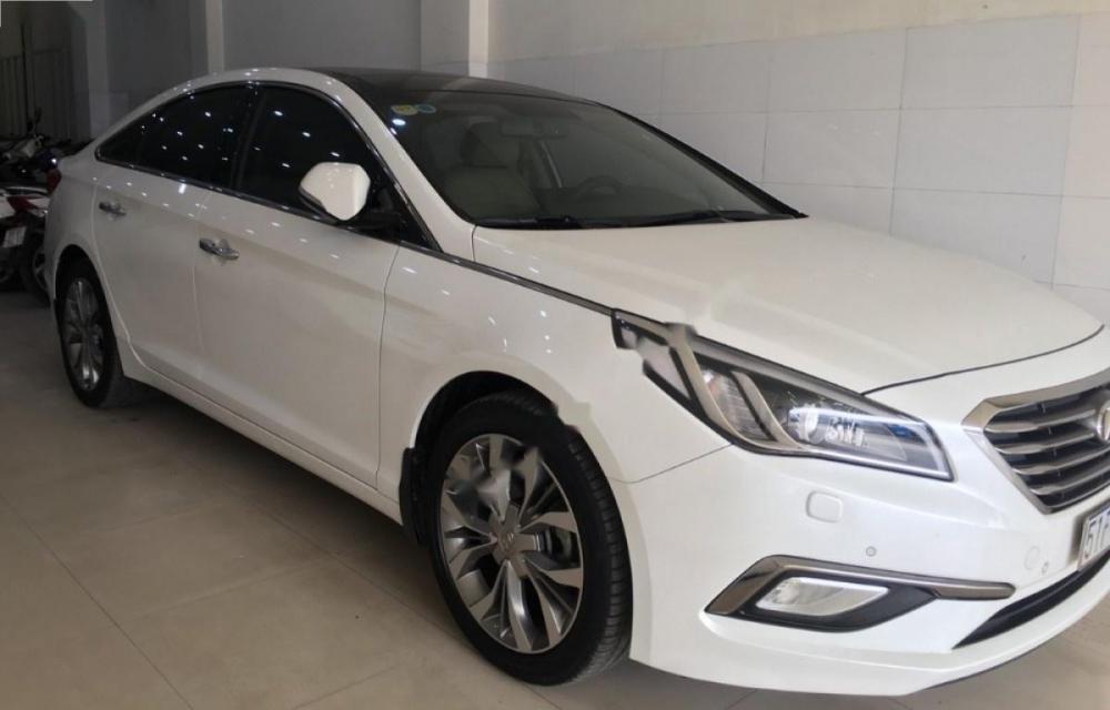 Hyundai Sonata 2015 - Bán xe Hyundai Sonata sản xuất năm 2015, màu trắng, nhập khẩu Hàn Quốc, 768 triệu