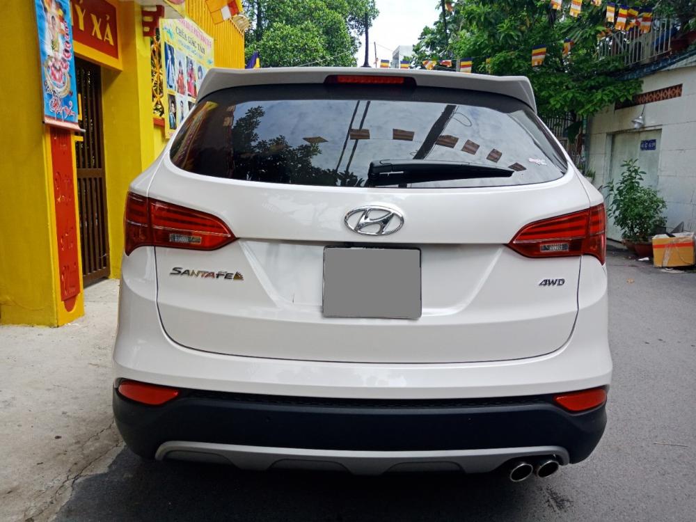 Hyundai Santa Fe 2WD 2017 - Cần bán Santafe 2017 bản tự động full option chạy xăng màu trắng ít đi