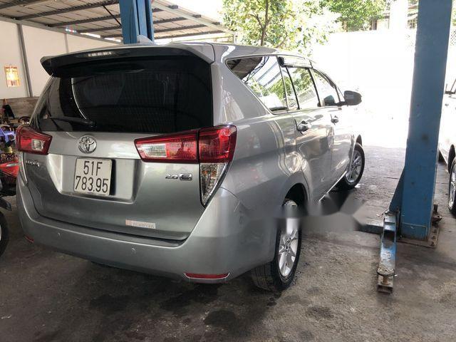 Toyota Innova 2016 - Bán ô tô Toyota Innova đời 2016, màu bạc, giá tốt