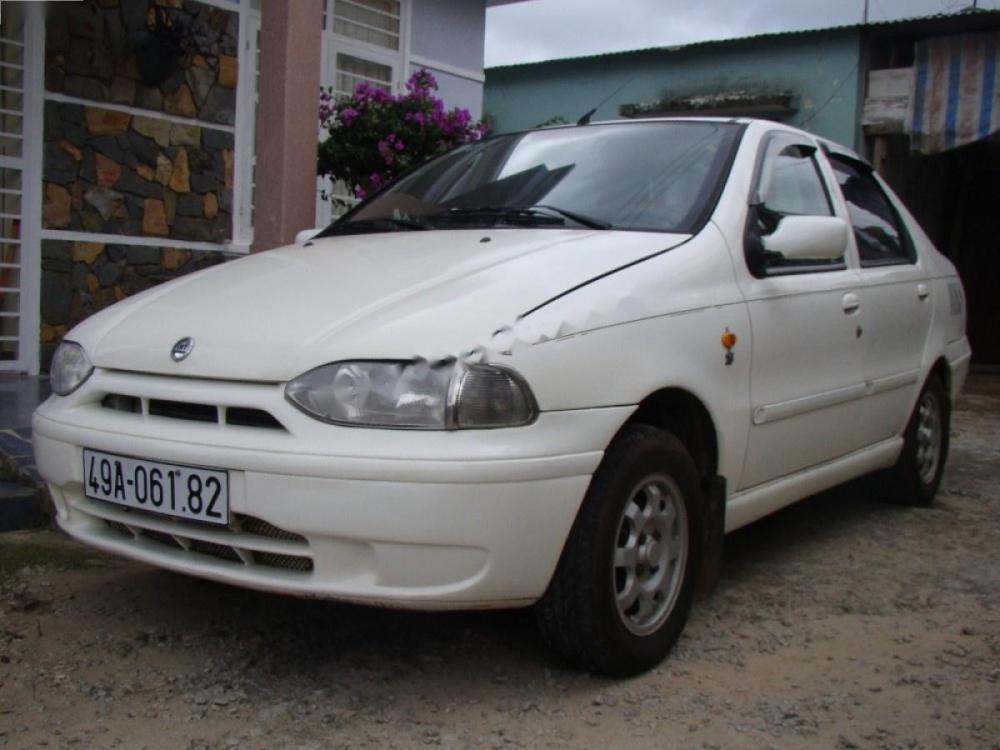 Fiat Siena 2001 - Bán Fiat Siena sản xuất 2001, màu trắng, nhập khẩu giá cạnh tranh