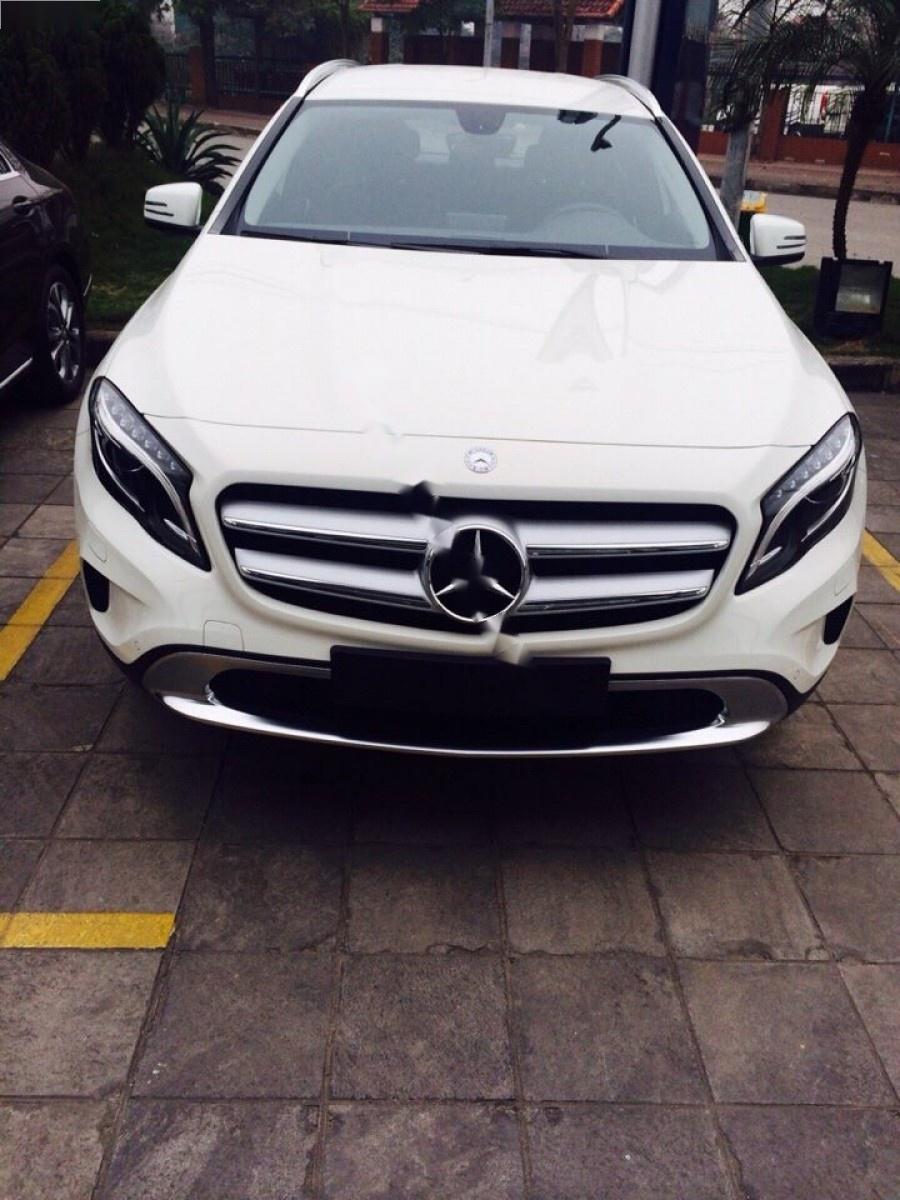 Mercedes-Benz GLA-Class   2014 - Bán Mercedes đời 2014, màu trắng, nhập khẩu