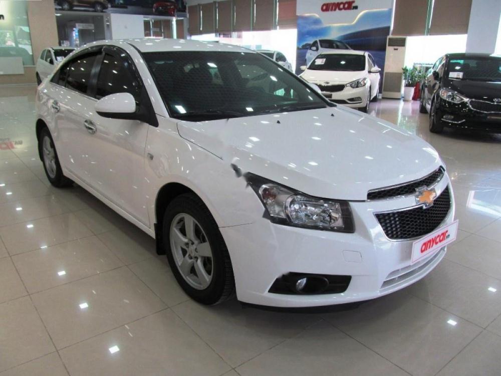 Chevrolet Cruze 1.6MT 2014 - Bán xe Chevrolet Cruze 1.6MT sản xuất năm 2014, màu trắng, 408tr