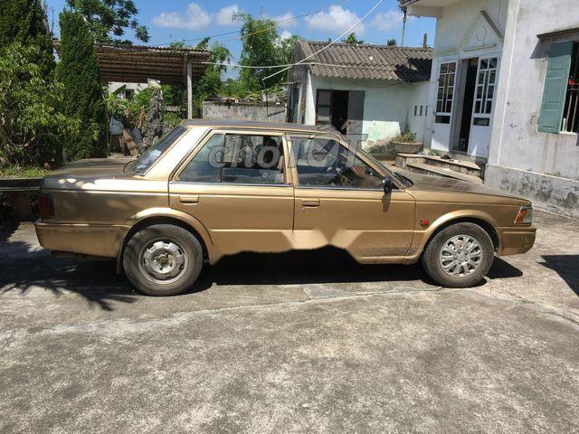 Nissan Bluebird 1988 - Cần bán Nissan Bluebird năm sản xuất 1988, giá chỉ 35 triệu