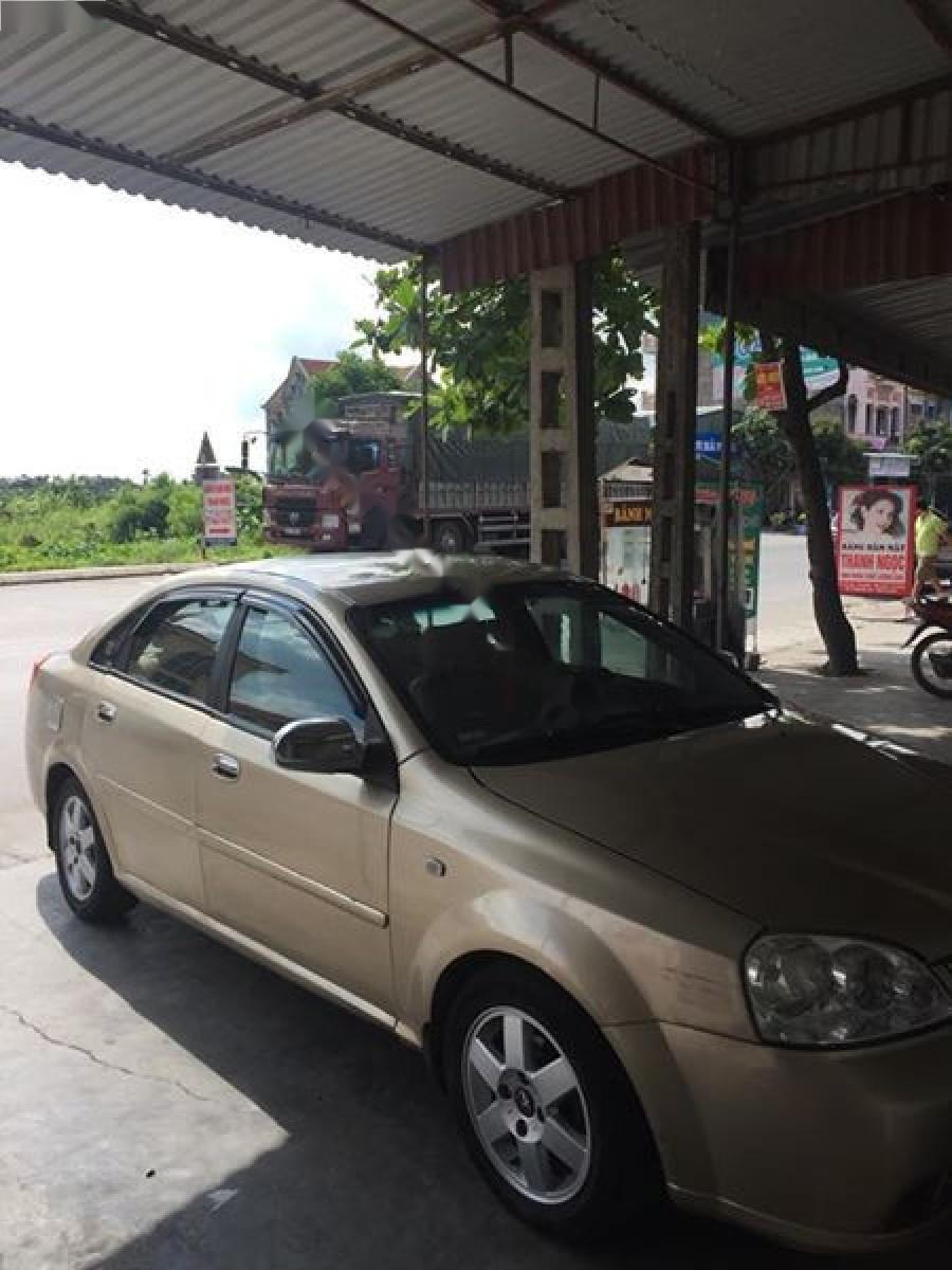 Daewoo Lacetti Max 1.8 MT 2005 - Bán ô tô Daewoo Lacetti Max 1.8 MT 2005, màu vàng