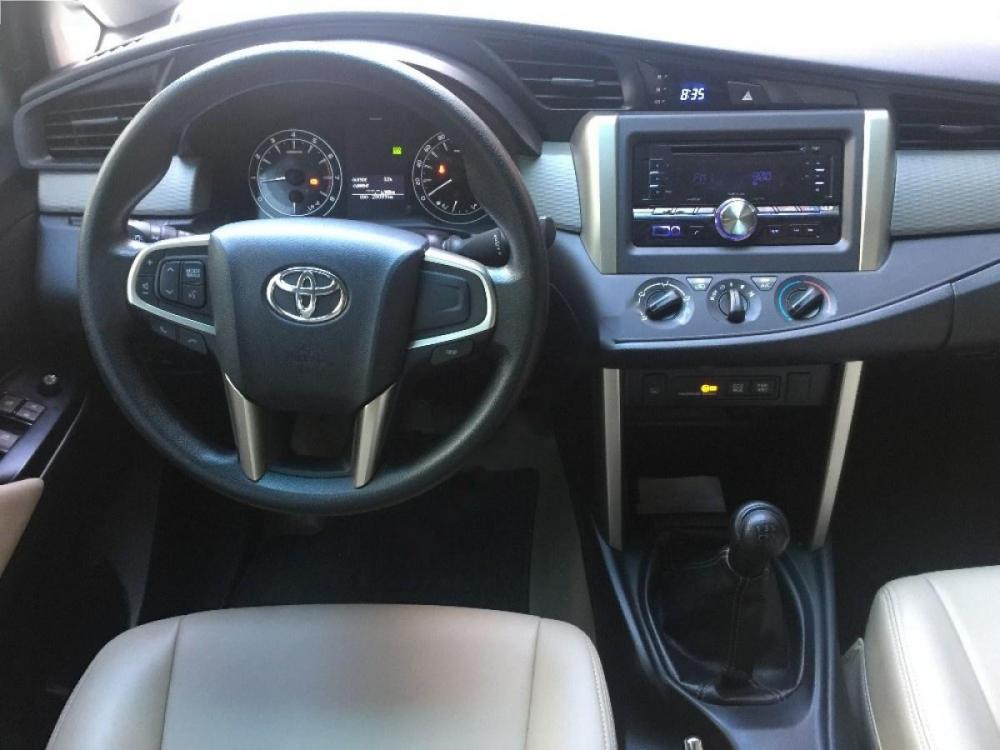 Toyota Innova 2.0 E 2016 - Cần bán lại xe Toyota Innova 2.0 E 2016