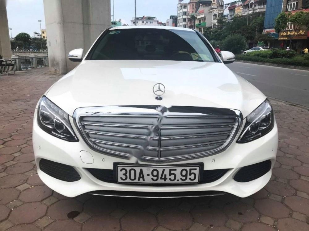 Mercedes-Benz C class 2016 - Cần bán Mercedes sản xuất 2016, màu trắng