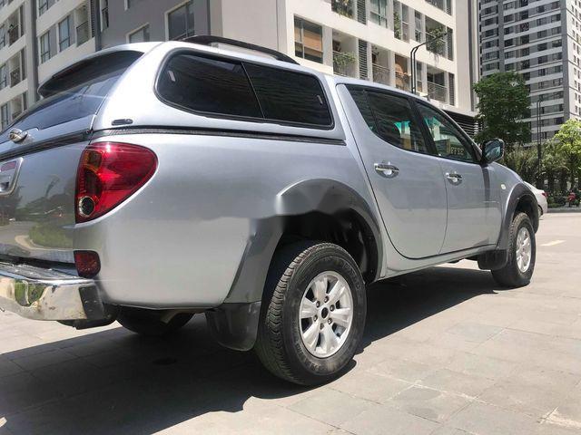 Mitsubishi Triton   2.5 2012 - Cần bán Mitsubishi Triton 2.5 đời 2012, màu bạc như mới