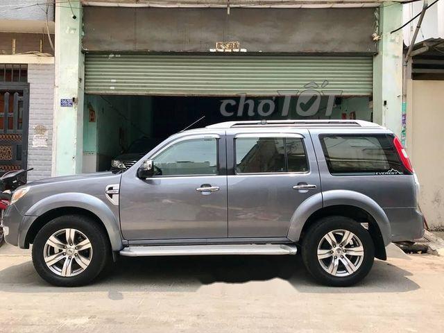 Ford Everest 2.5L Limited 2009 - Bán ô tô Ford Everest 2.5L Limited sản xuất 2009, màu xám còn mới, giá 499tr