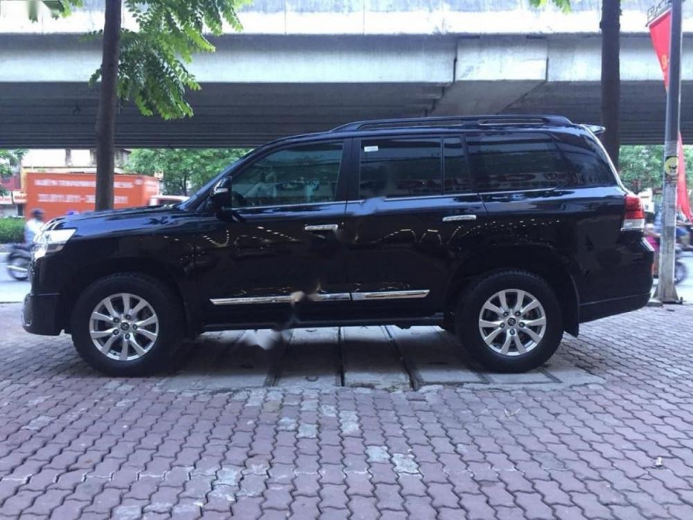 Toyota Land Cruiser VX 4.6 V8 2016 - Cần bán lại xe Toyota Land Cruiser VX 4.6 V8 năm sản xuất 2016, màu đen, xe nhập