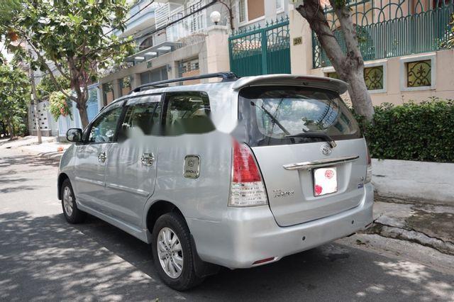 Toyota Innova 2011 - Bán Toyota Innova sản xuất năm 2011, màu bạc, giá chỉ 436 triệu