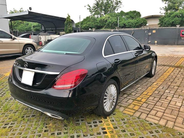 Mercedes-Benz C class Exclusive 2017 - Bán xe Mercedes C250 Exclusive đăng kí 2017. Thanh toán 500 triệu nhận xe