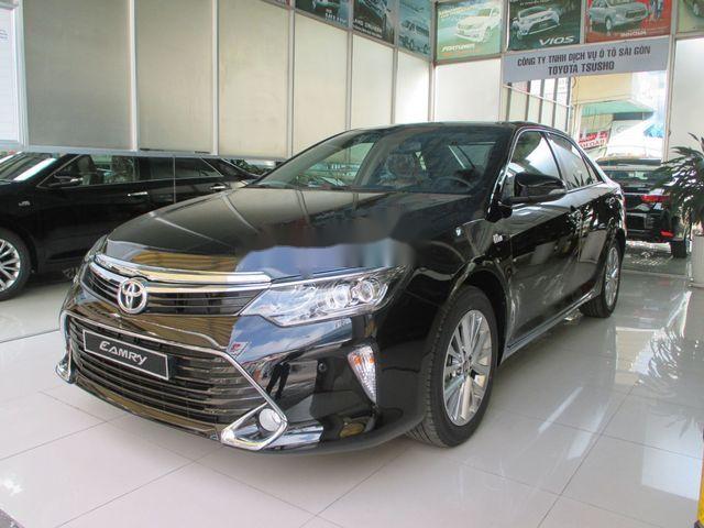 Toyota Camry 2018 - Bán Toyota Camry năm sản xuất 2018, màu đen