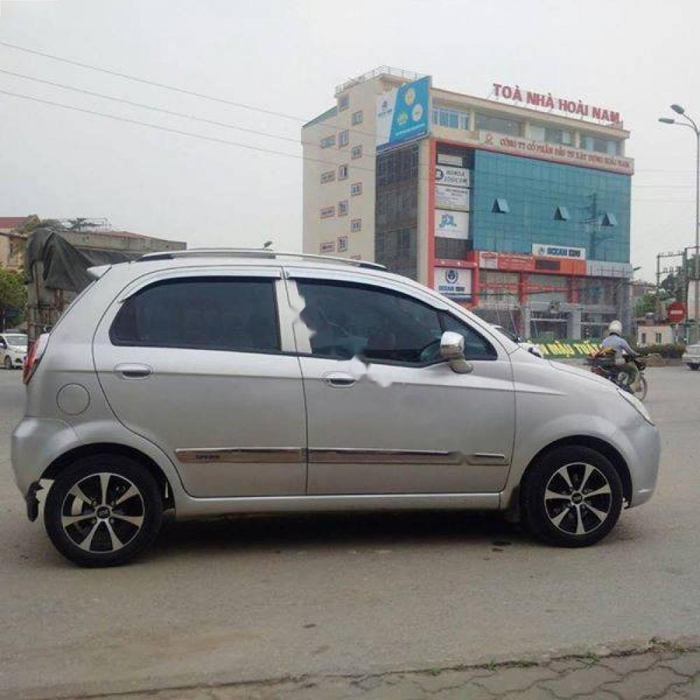 Chevrolet Spark 2011 - Bán Chevrolet Spark sản xuất năm 2011, màu bạc chính chủ, giá 172tr