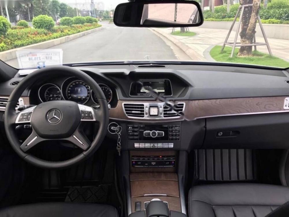 Mercedes-Benz E class E200 2014 - Cần bán lại xe Mercedes E200 năm sản xuất 2014, màu xám