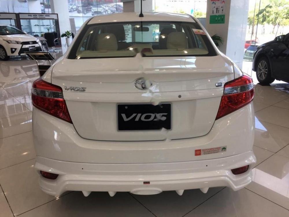 Toyota Vios 1.5E CVT 2018 - Bán ô tô Toyota Vios 1.5E CVT sản xuất năm 2018, màu trắng, 510tr