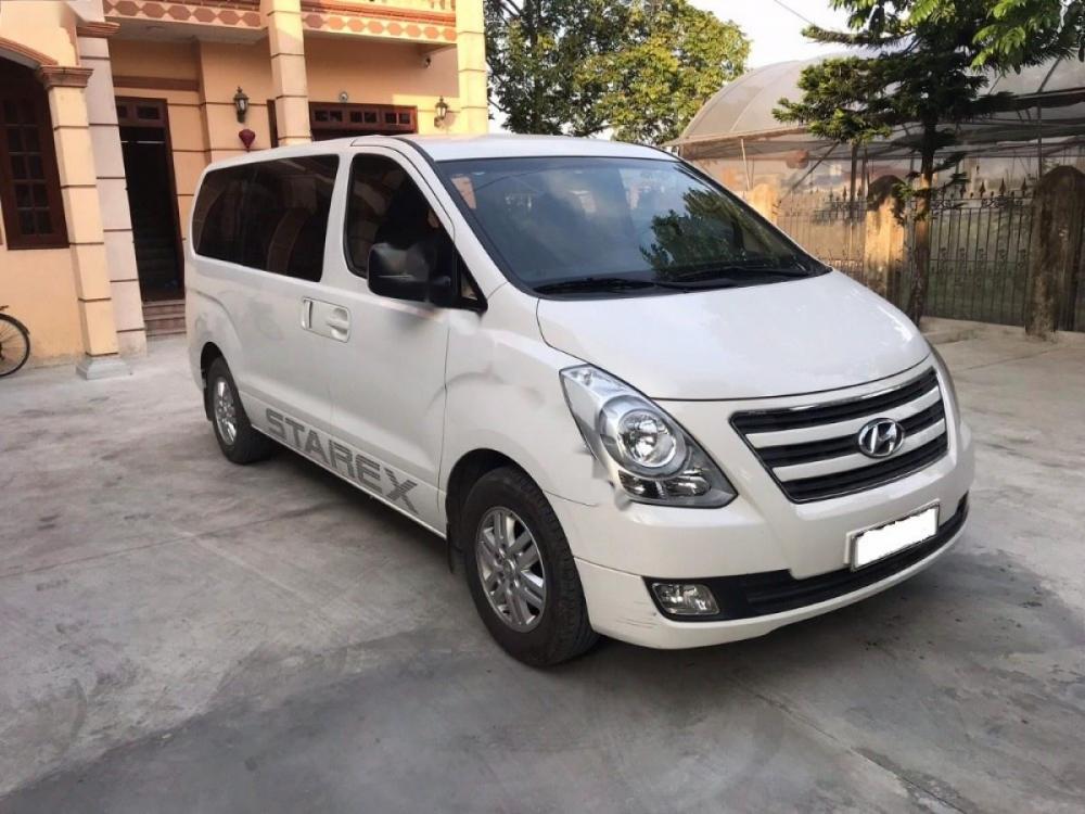 Hyundai Grand Starex 2.5 MT 2016 - Cần bán Hyundai Grand Starex 2.5 MT 2016, màu trắng, xe nhập số sàn