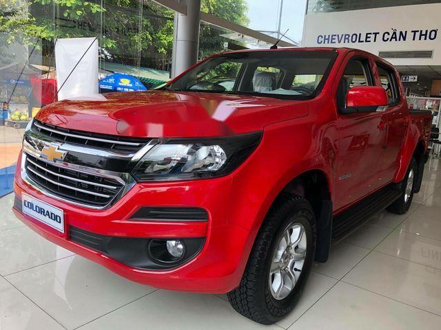 Chevrolet Colorado 2018 - Cần bán Chevrolet Colorado đời 2018, màu đỏ, 624tr