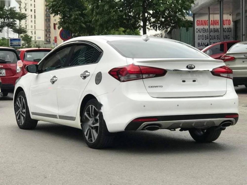 Kia Cerato Signature 1.6 AT 2017 - Cần bán lại xe Kia Cerato Signature 1.6 AT đời 2017, màu trắng