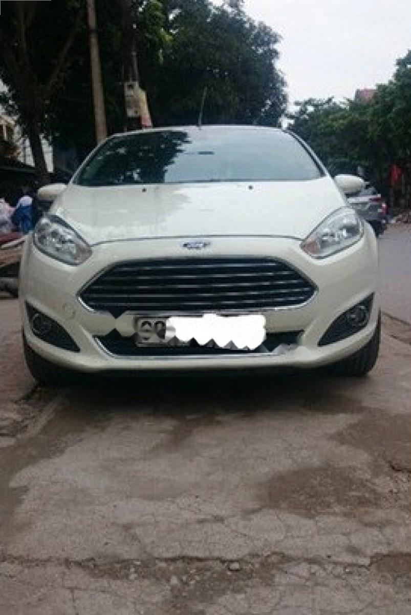 Ford Fiesta Titanium 1.5 AT 2014 - Cần bán lại xe Ford Fiesta 1.5 năm sản xuất 2014, màu trắng